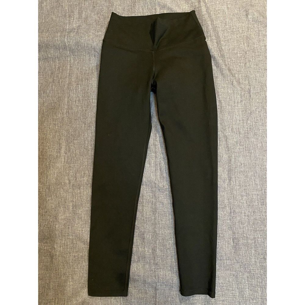 NWT Fabletics High Waisted Leggings in Black 7/8 XS